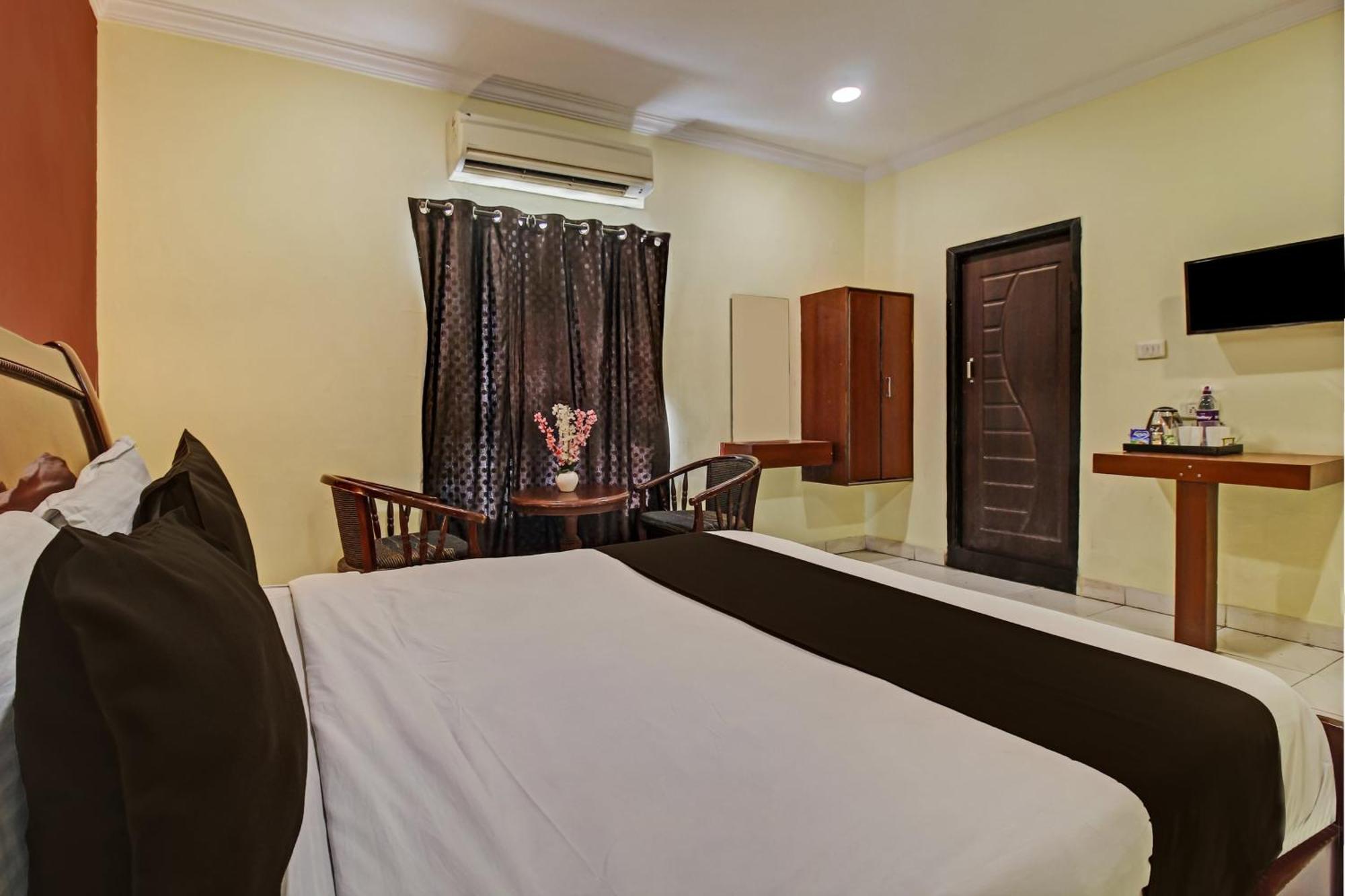 Hotel Ruma Hyderabad Exterior foto